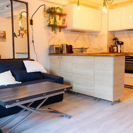 Beautiful Cozy Near Gare De L'est!
