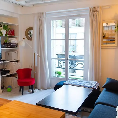 Beautiful Cozy Near Gare De L'est!